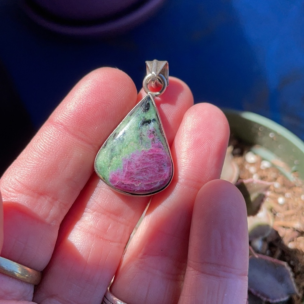 Ruby Zoisite Pendant💜💚